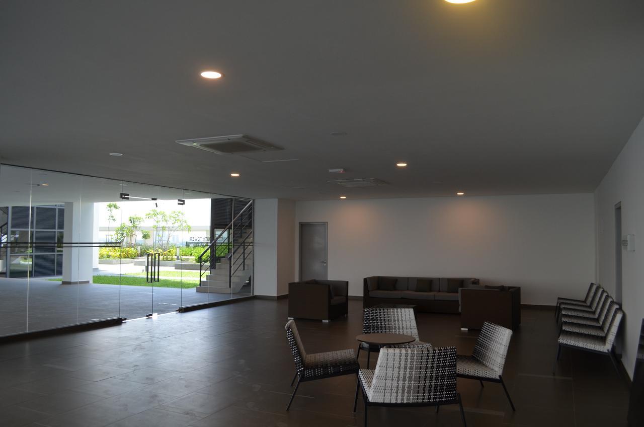 1 Tebrau Suites By Subhome Johor Bahru Exterior foto