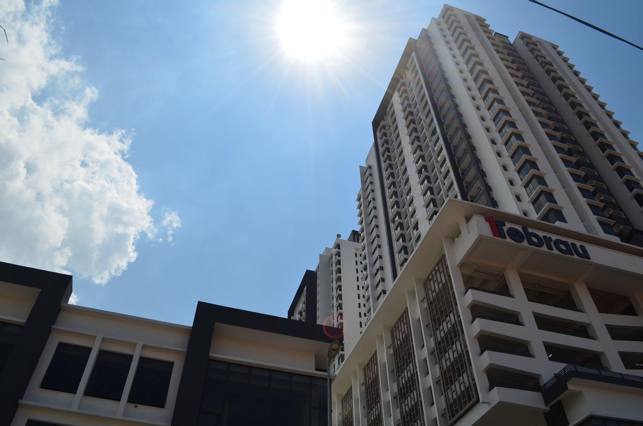 1 Tebrau Suites By Subhome Johor Bahru Exterior foto