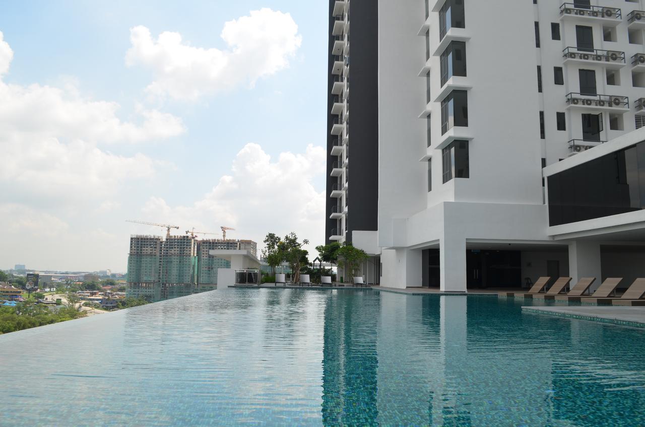 1 Tebrau Suites By Subhome Johor Bahru Exterior foto