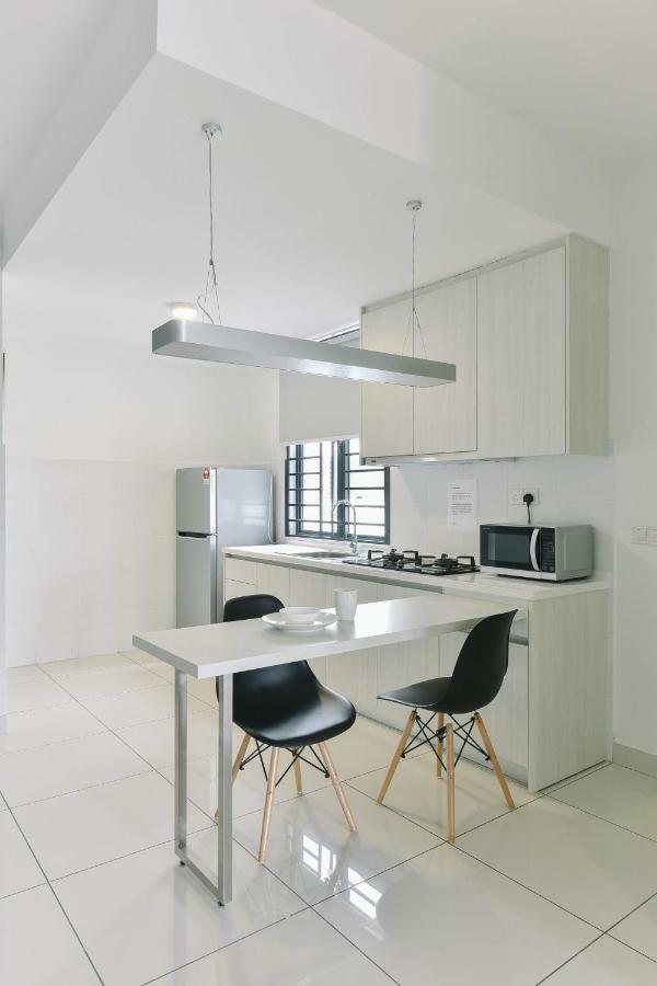 1 Tebrau Suites By Subhome Johor Bahru Exterior foto